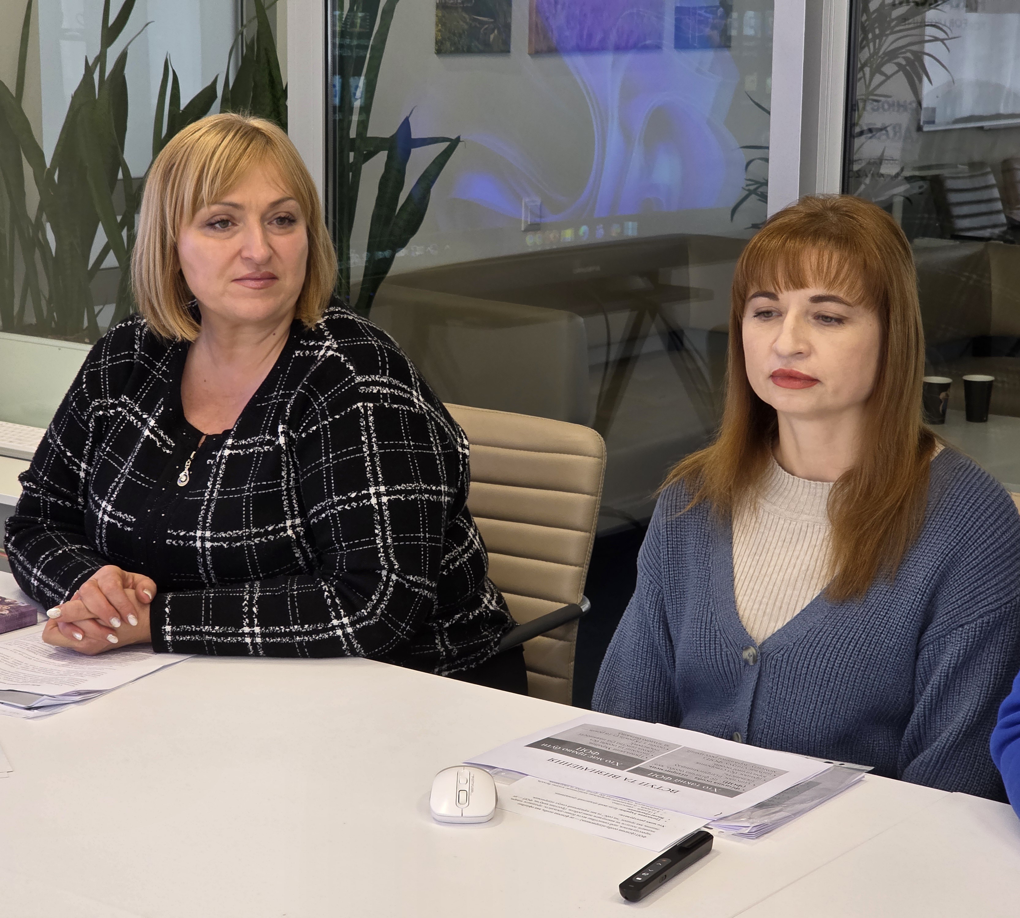 «ФОП з нуля»: податківці Миколаївщини надали практичні роз’яснення майбутнім підприємцям у Вознесенську. Фото № 3/2