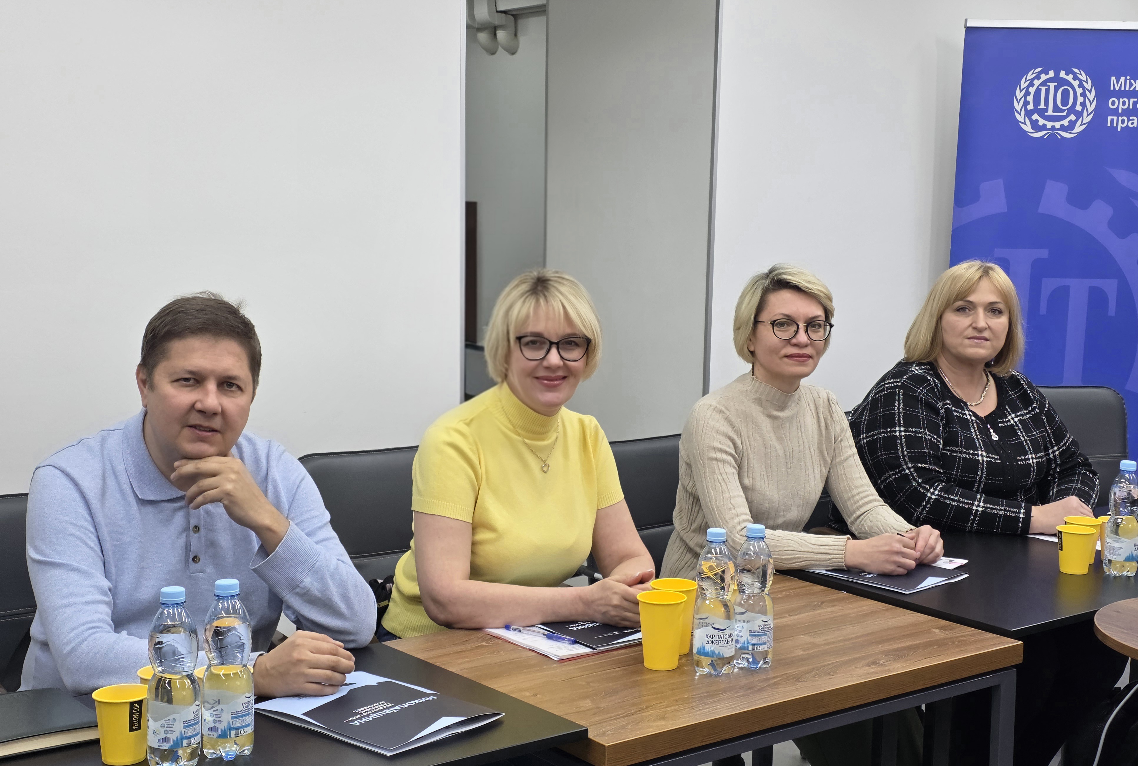 Податківці Миколаївщини та обласна влада обговорили з бізнесом особливості оподаткування ФОП у 2026 році та можливості фінансової підтримки. Фото № 2/1