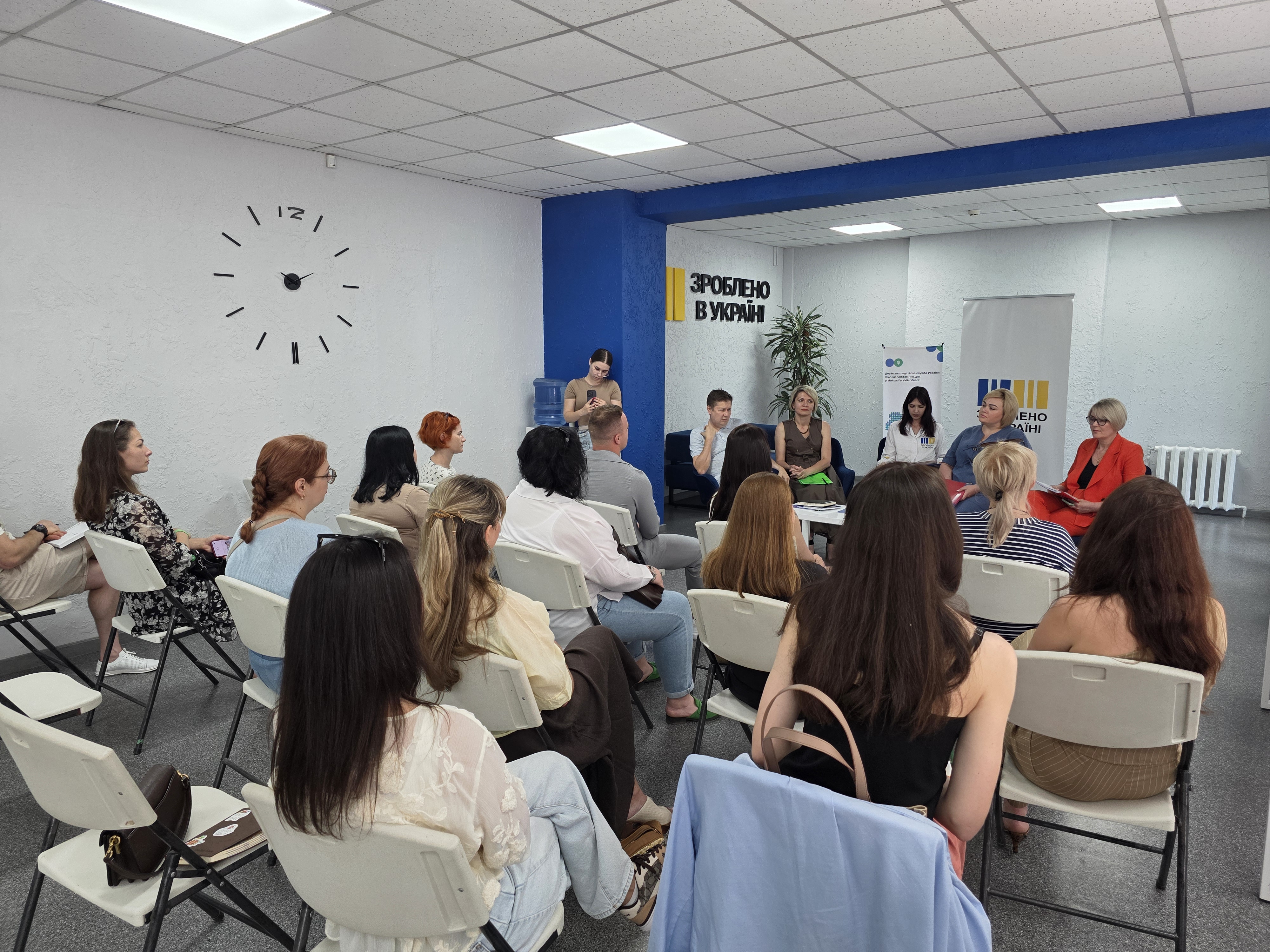 Від старту до розвитку бізнесу: податківці надали практичні консультації підприємцям та грантоотримувачам. Фото № 10/9