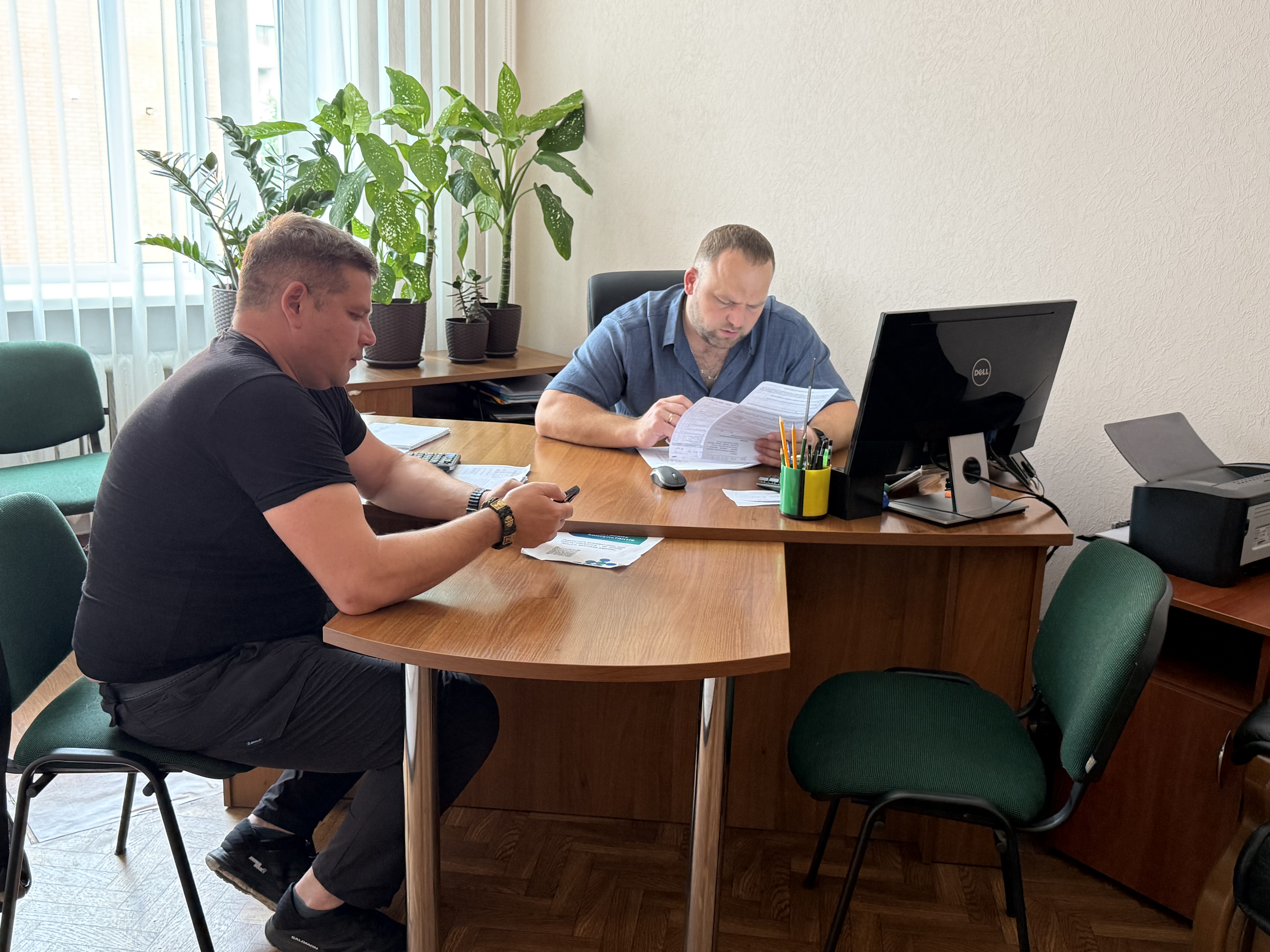 Податкова служба Миколаївщини продовжує відкритий діалог з бізнесом: обговорено питання ризиковості підприємств. Фото № 3/2