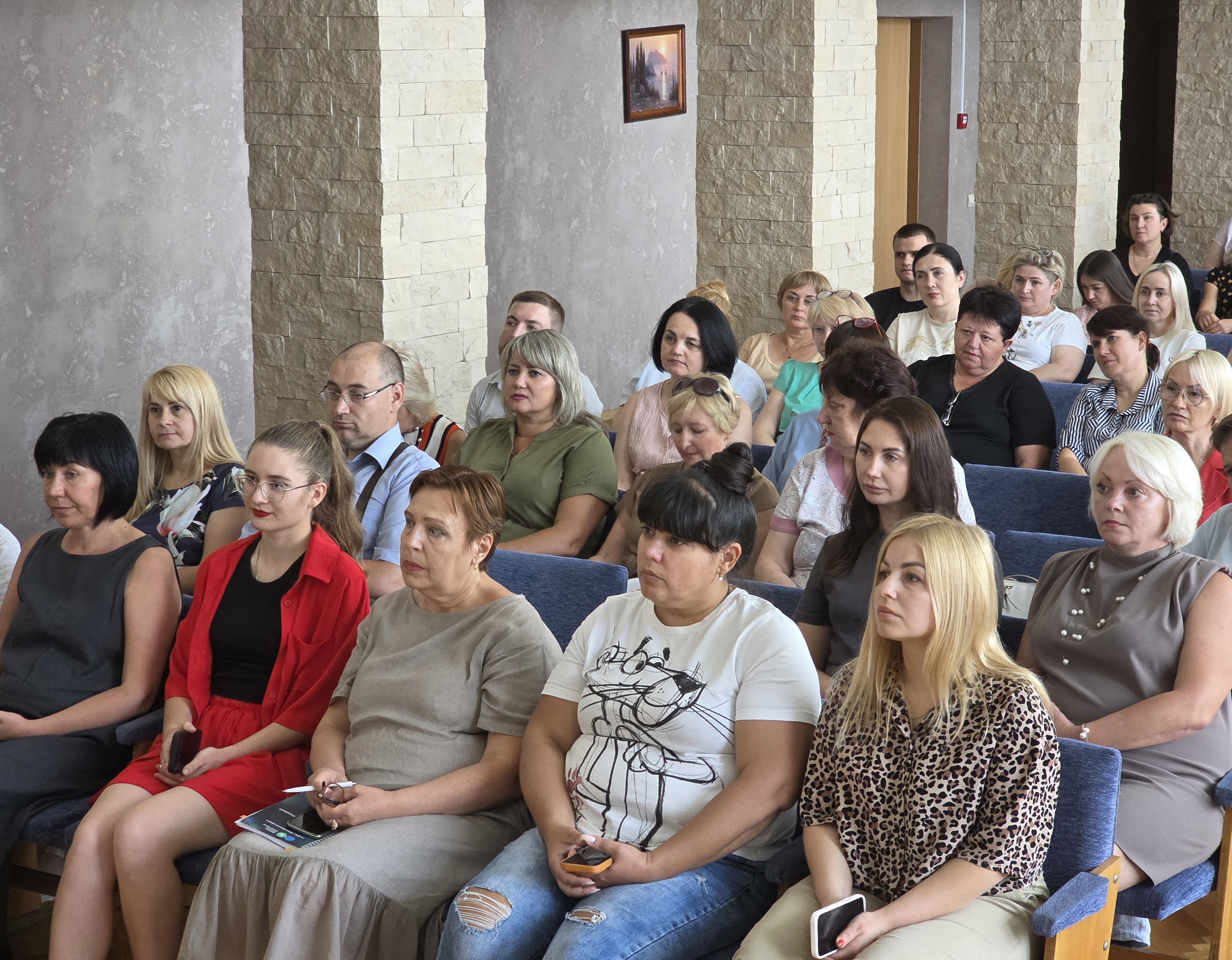 Як говорити, щоб бути почутим: у податковій службі Миколаївщини відбувся тренінг з ефективної комунікації з ветеранами та громадянами. Фото № 3/2