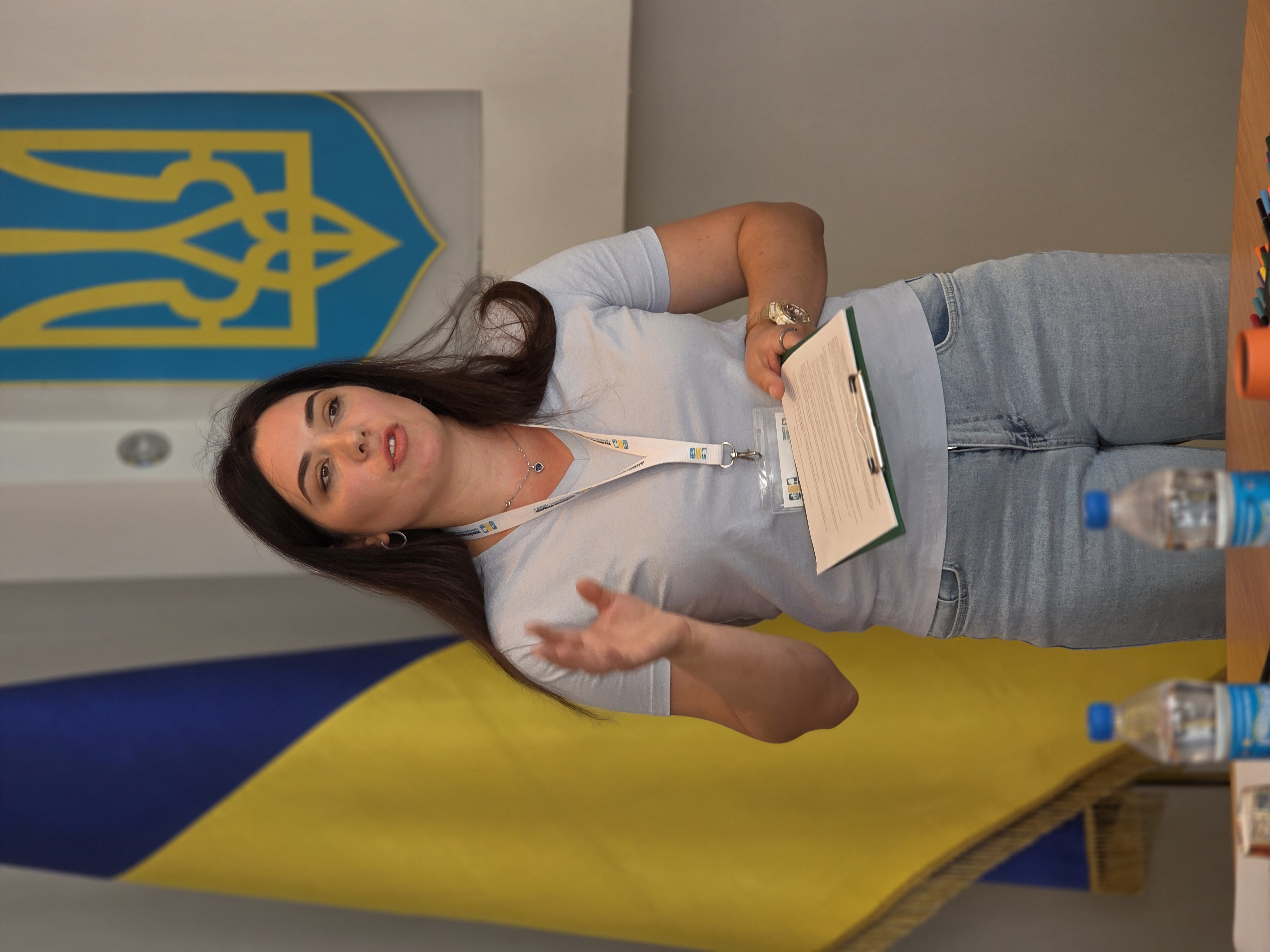 Травма-інформована взаємодія: податківці вдосконалюють навички комунікації з людьми, які пережили полон та насильство . Фото № 18/17