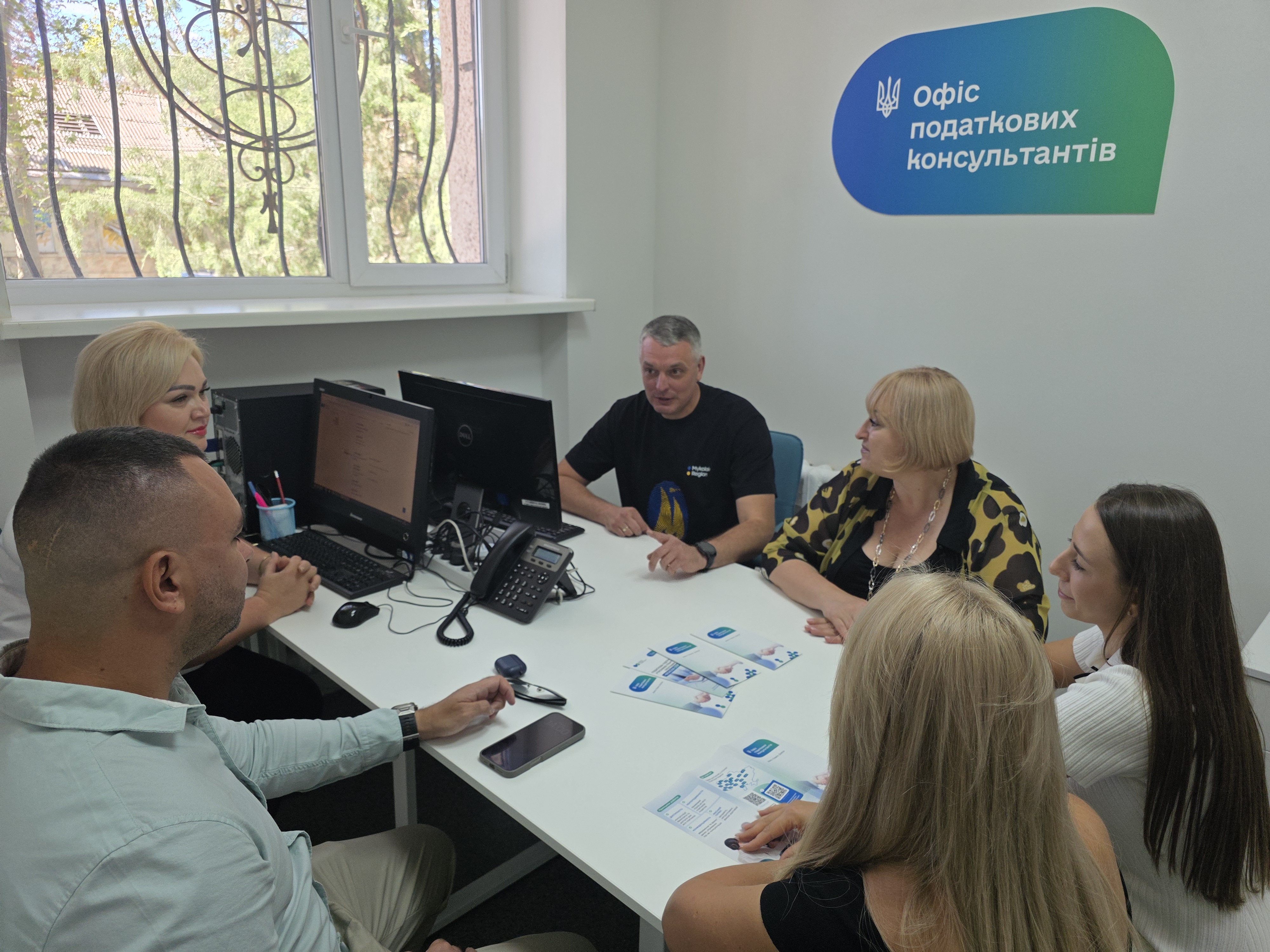 Офіс податкових консультантів: рік роботи, професійна підтримка платників та відзначення сумлінного бізнесу . Фото № 2/1